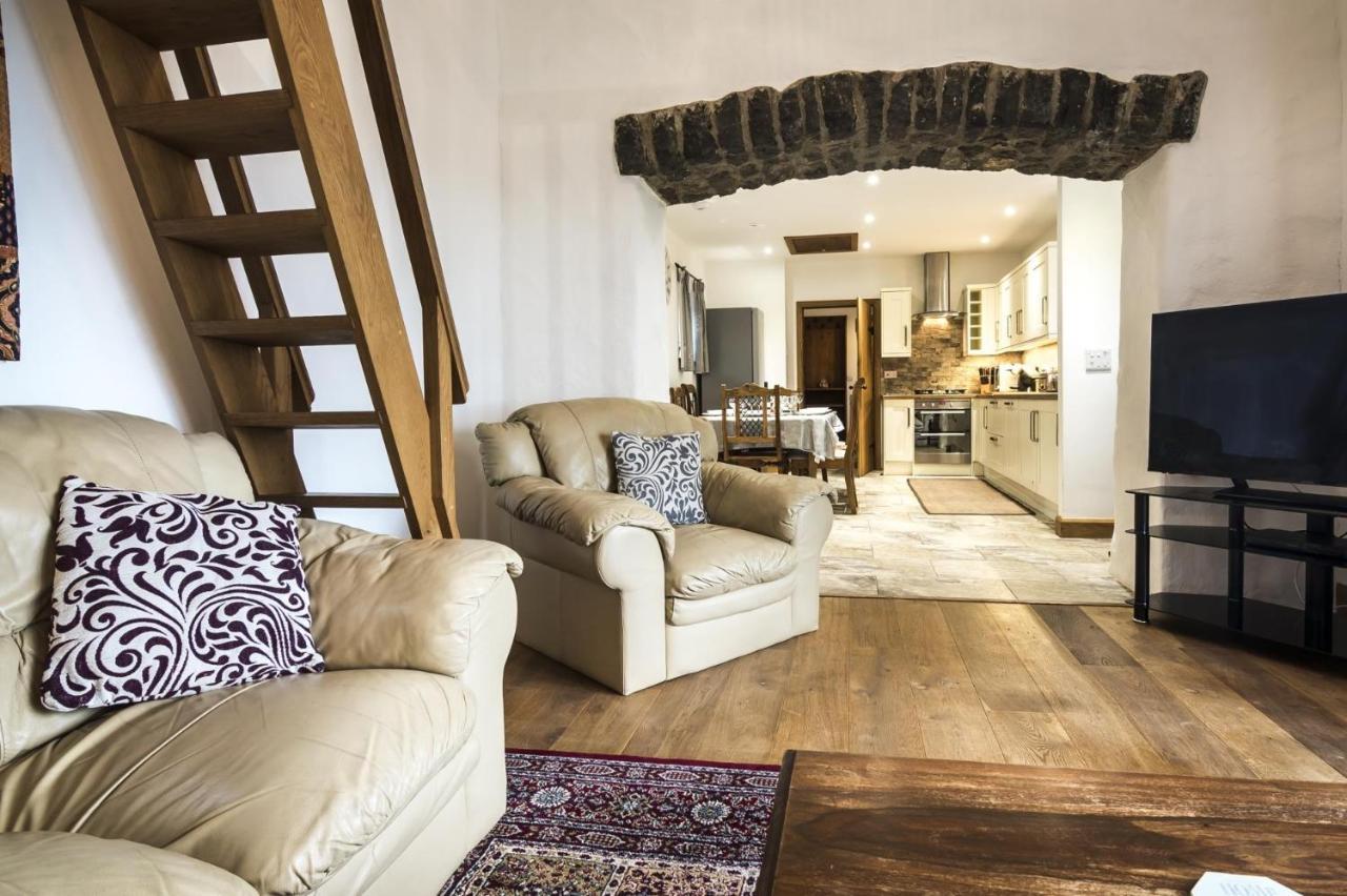 Orchard Cottage - Luxurious Barn Conversion - Beavers Hill แมเนอร์เบียร์ ภายนอก รูปภาพ