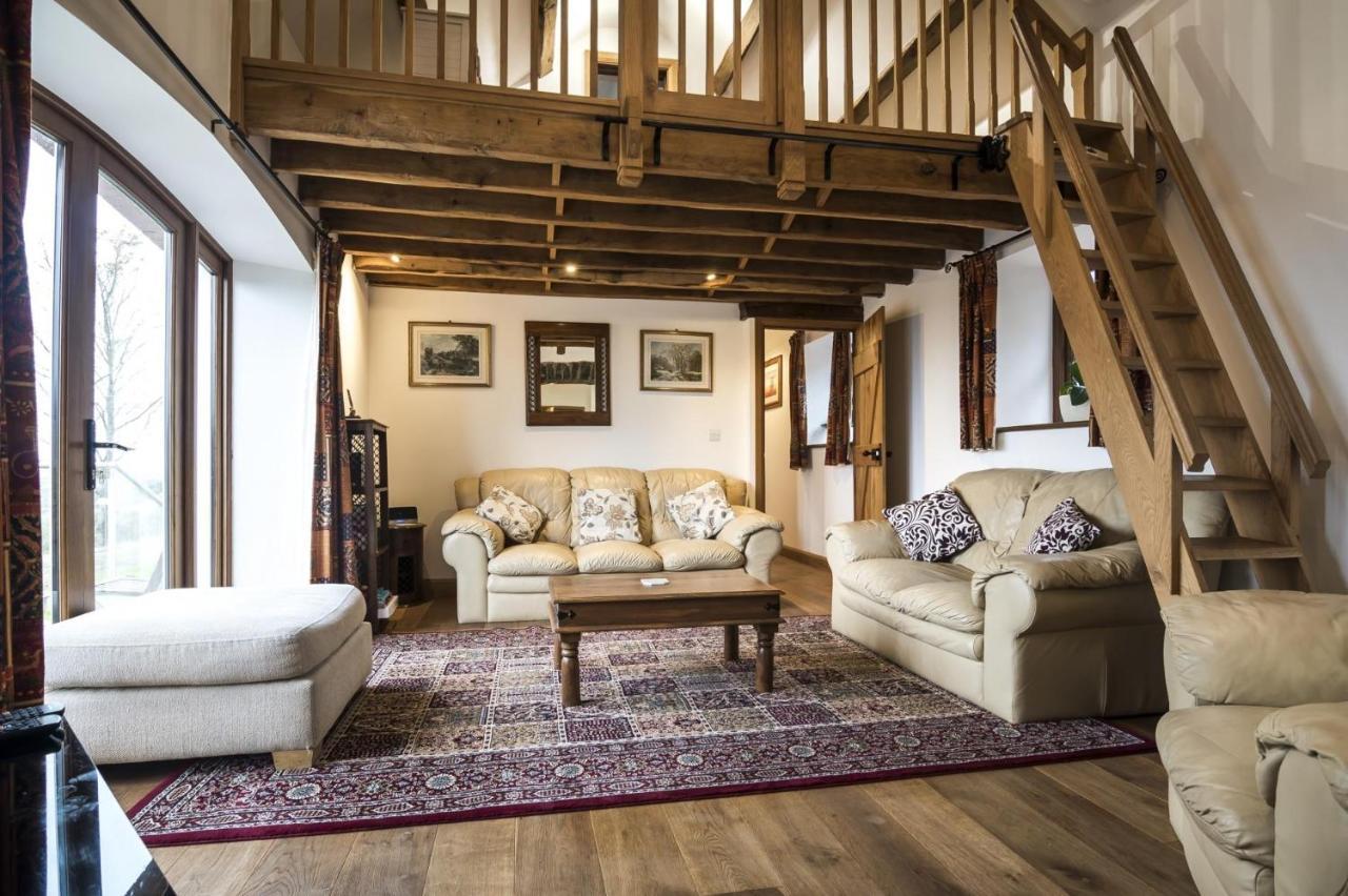 Orchard Cottage - Luxurious Barn Conversion - Beavers Hill แมเนอร์เบียร์ ภายนอก รูปภาพ