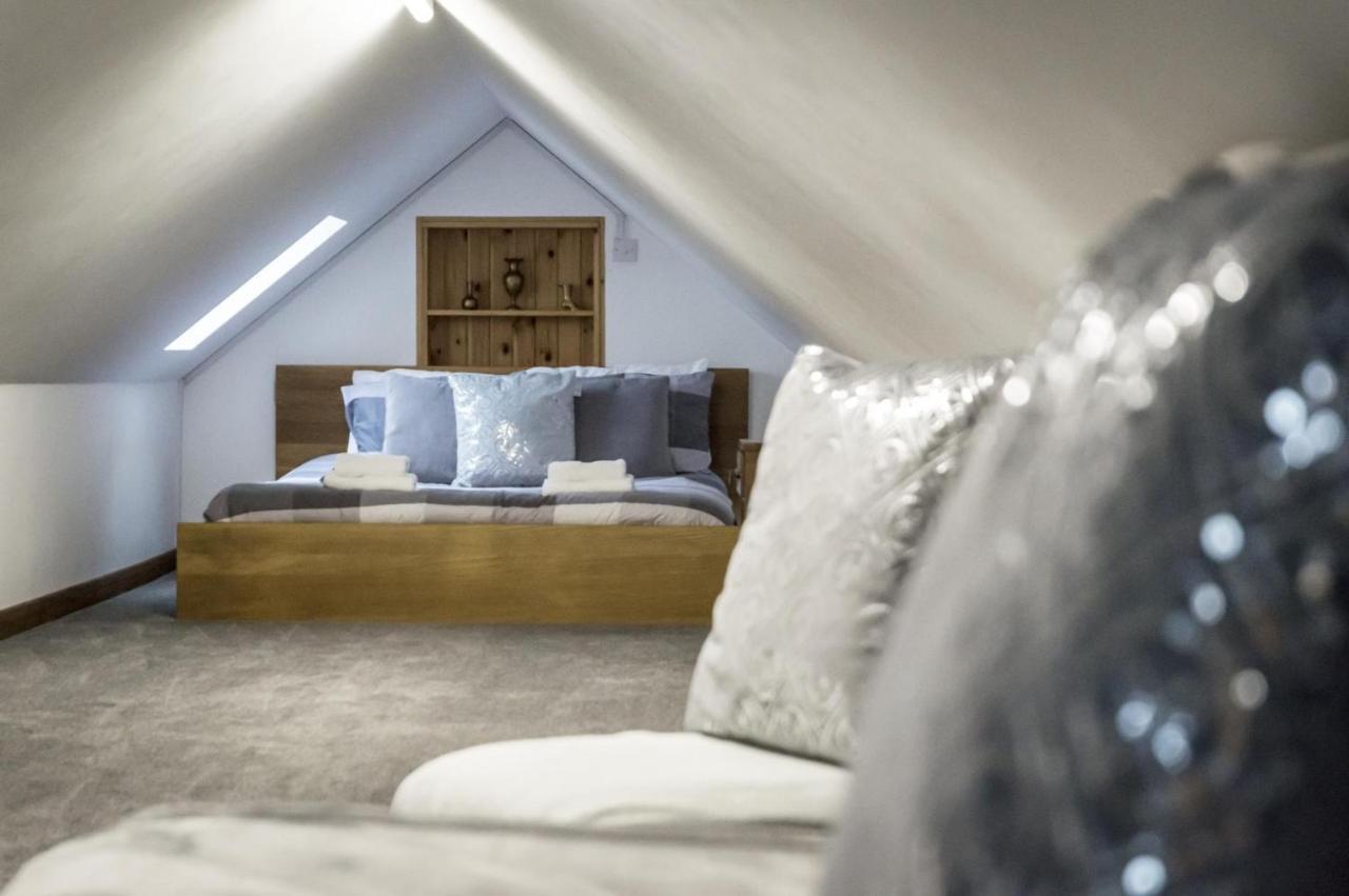 Orchard Cottage - Luxurious Barn Conversion - Beavers Hill แมเนอร์เบียร์ ภายนอก รูปภาพ